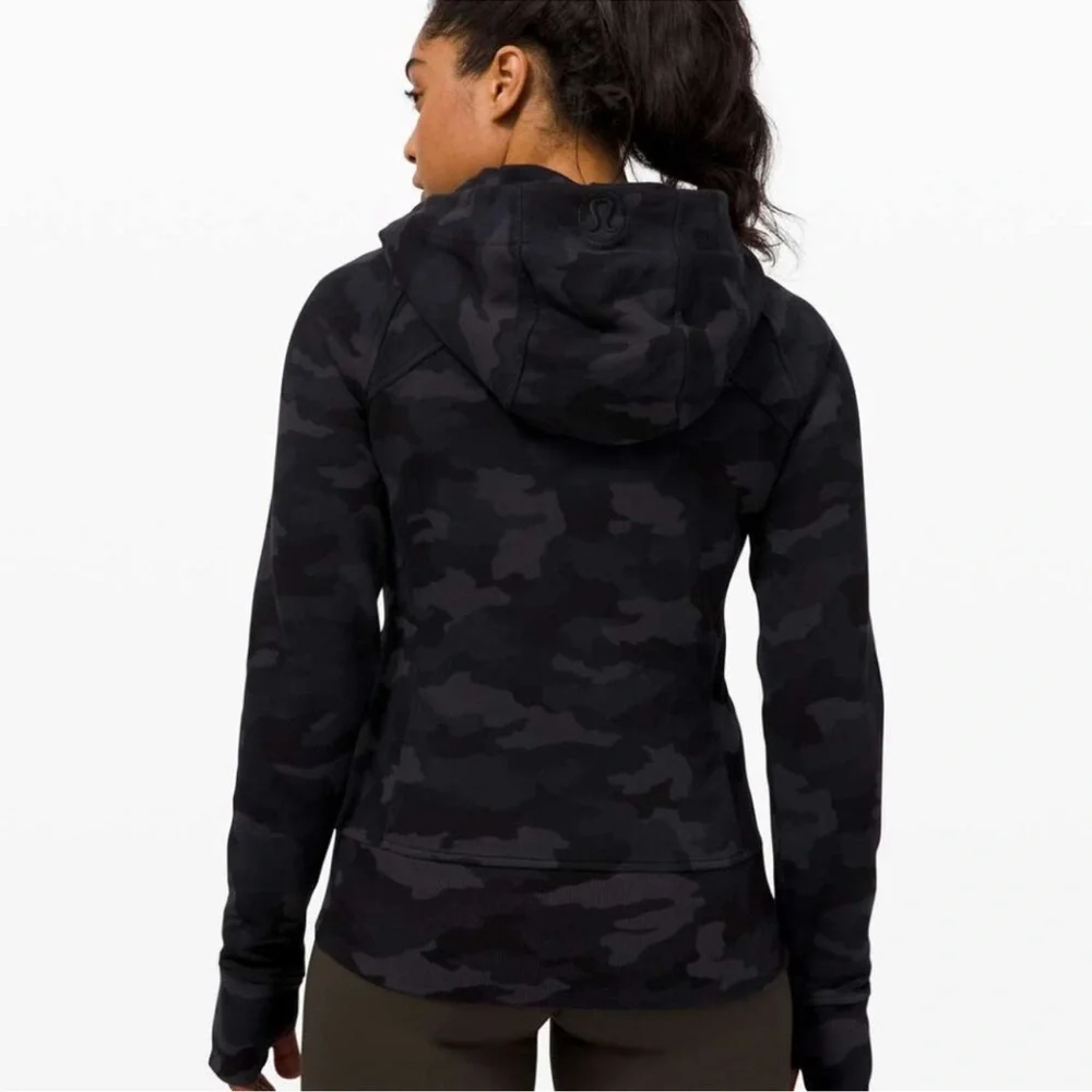 Lululemon Scuba Hoodie Light Cotton Camo Fleece Size 14 - Picture 3 of 9